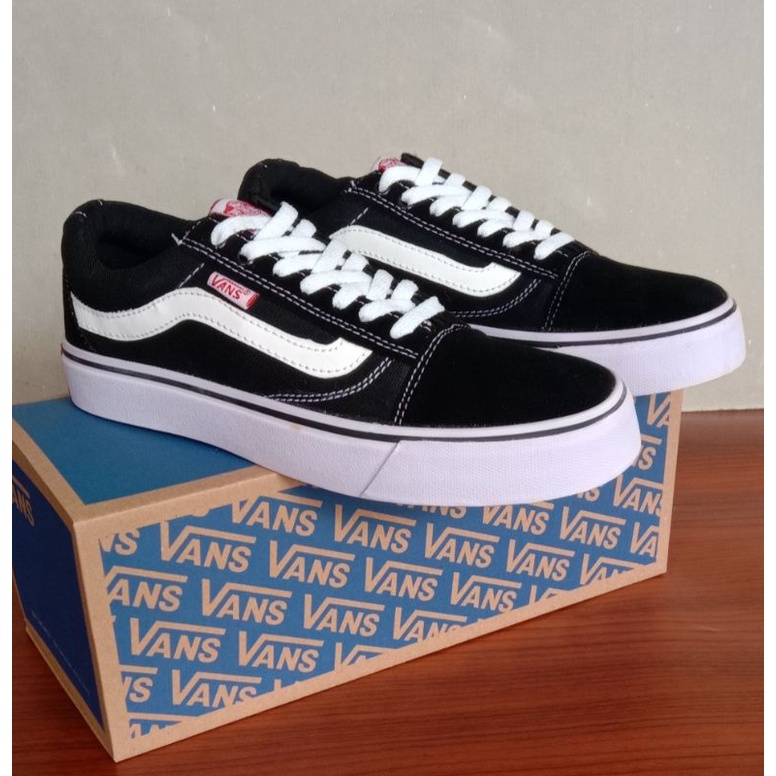 (free box vans)sepatu vans  old skool classic black white sepatu vans premium classic hitam putih