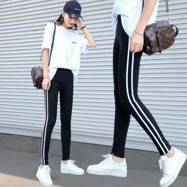 LEGGING STRIPE PANJANG / Legging stripe PUTIH JUMBO - legging strips putih 7/8  / Legging Wanita