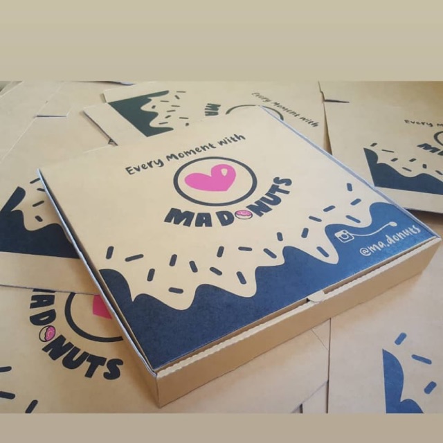 

Kardus Box pizza/donut 34x34x5 DC depan