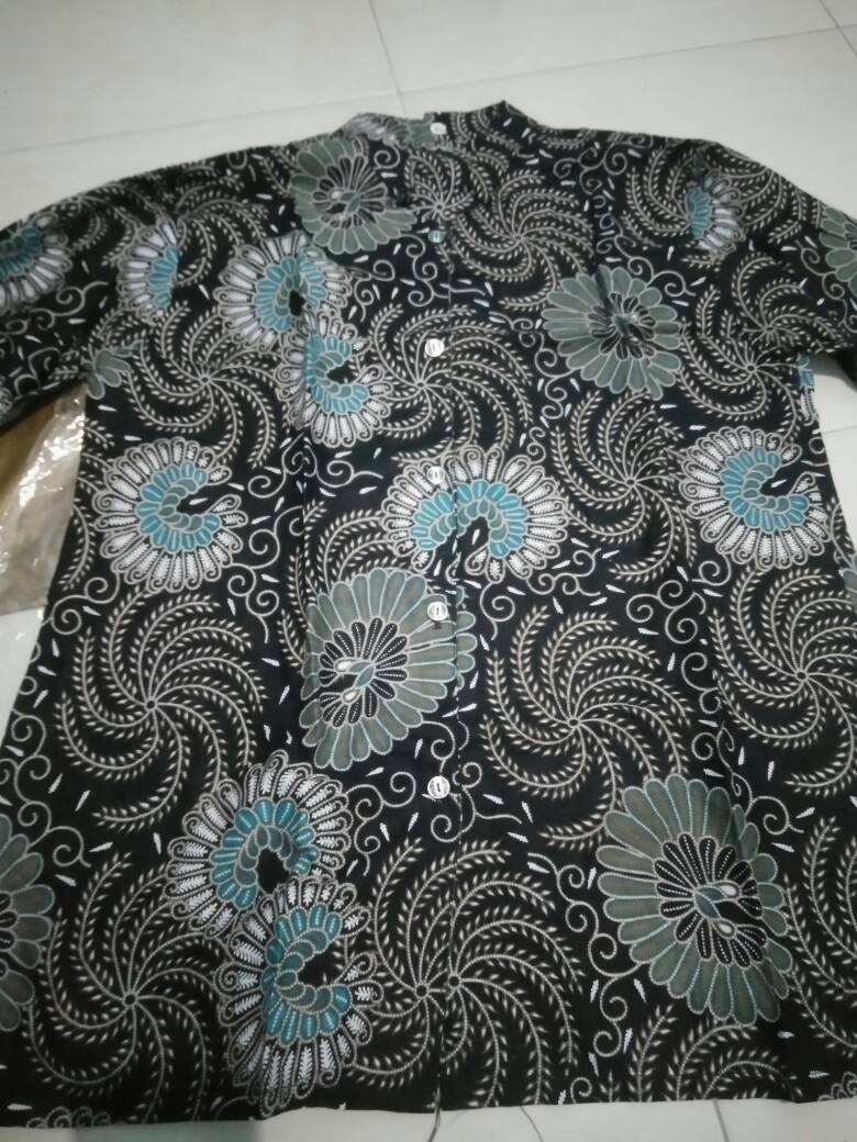 Atasan Batik Wanita Lengan Panjang Blouse Kancing Depan., Motif Batik
