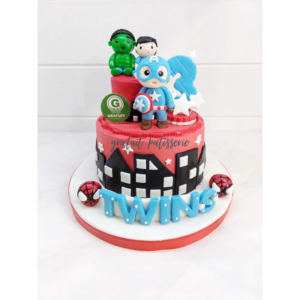 

avenger cake 15cm