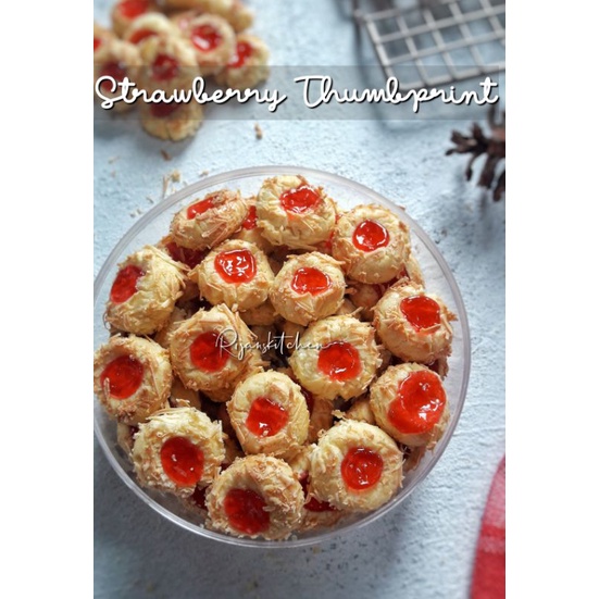 

Kue Kering - Strawberry Thumbprint Cookies