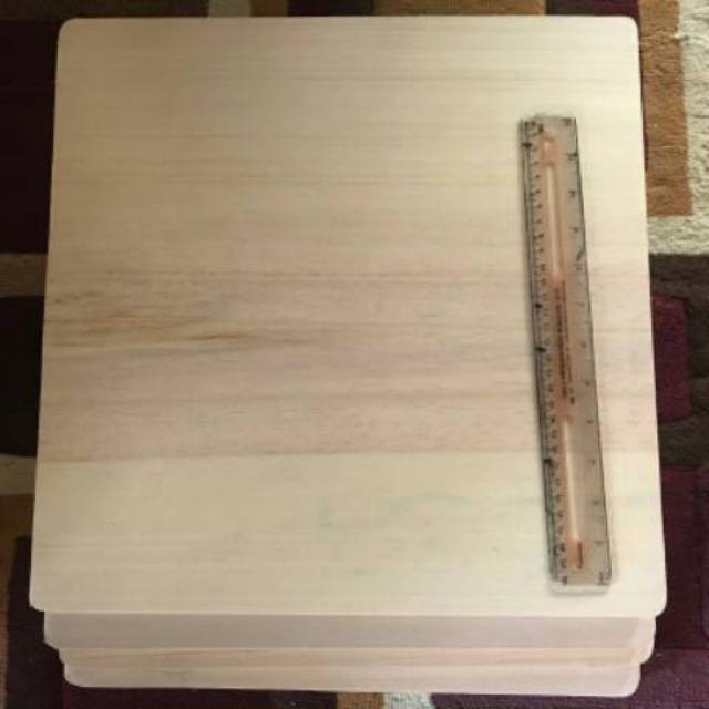 

Papan pinus size 15cmx15cm halus