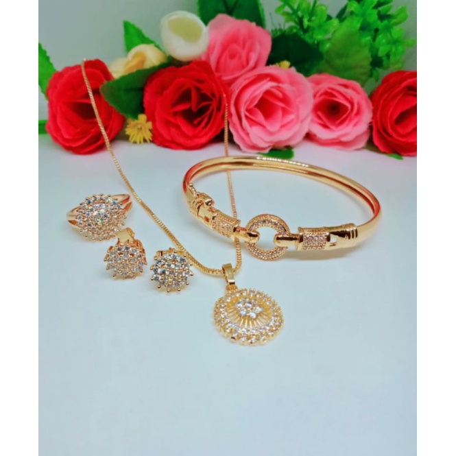 Fourfashion Set Perhiasan Wanita Bulat Permata Lapis Emas HH014