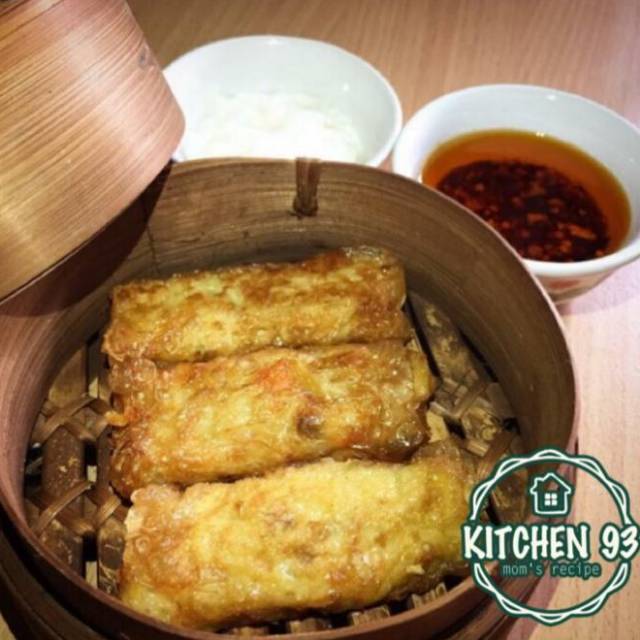 

LUMPIA UDANG KULIT TAHU ISi 6