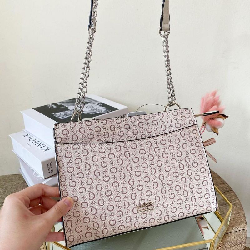 guess lily shoulder bag