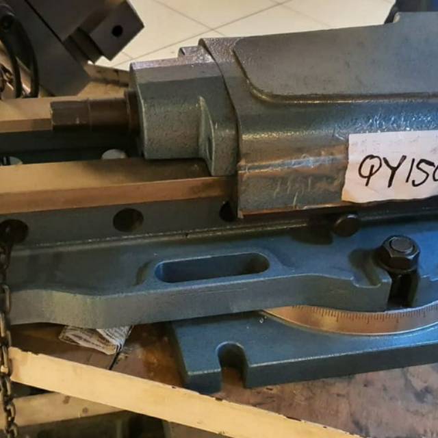 ragum catok putar 6in body besar