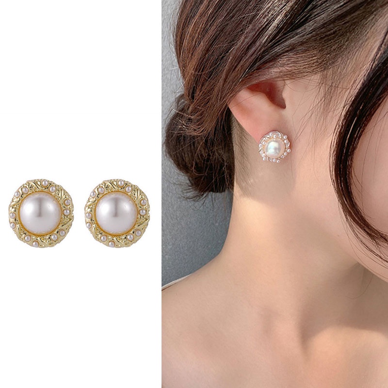 Anting Tusuk Asimetris Bahan Sterling Silver 925 Hias Mutiara Gaya Koreabarokvintagesexy Untuk Wanita