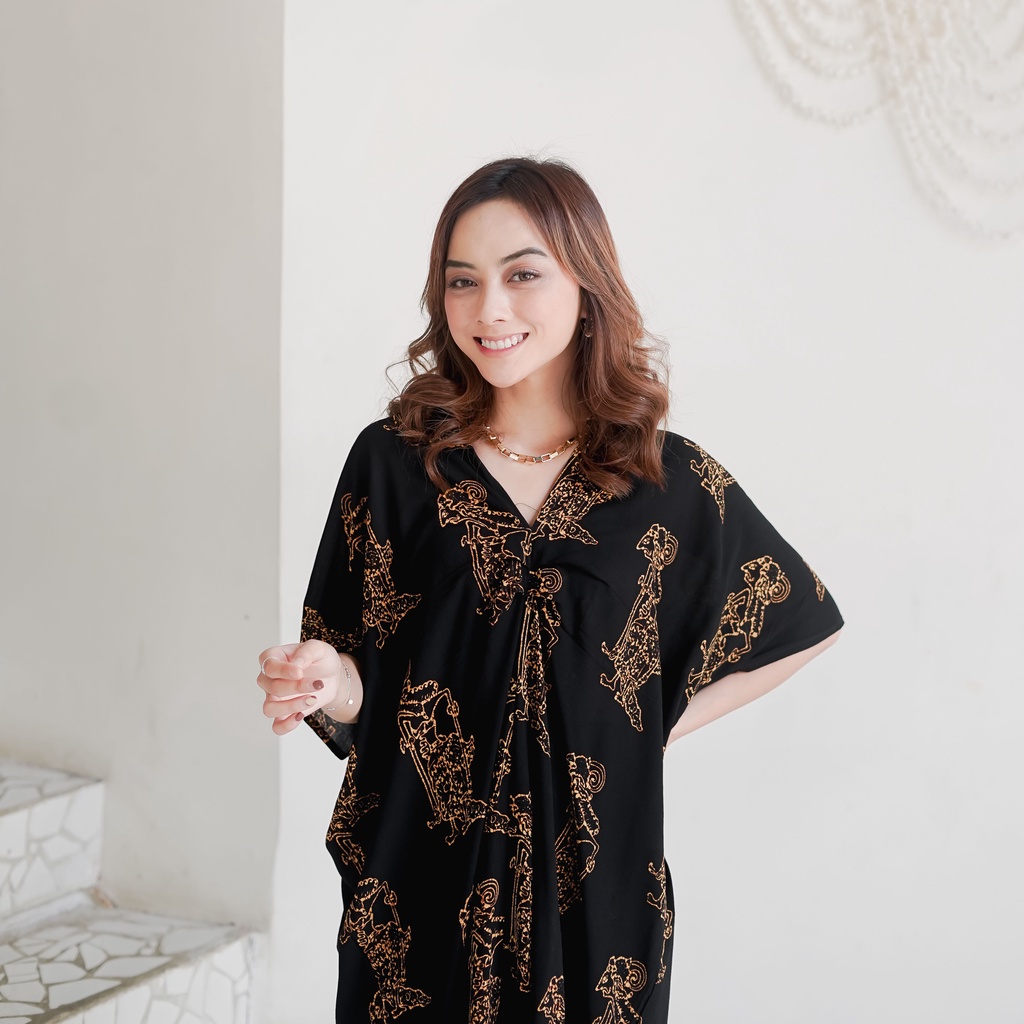 SOGAN BLARAK Kaftan Batik Kondangan Wayang