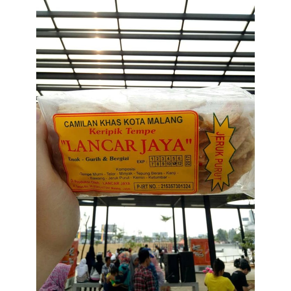 

KERIPIK TEMPE ORIGINAL LANCAR JAYA ASLI MALANG ~ kp1676