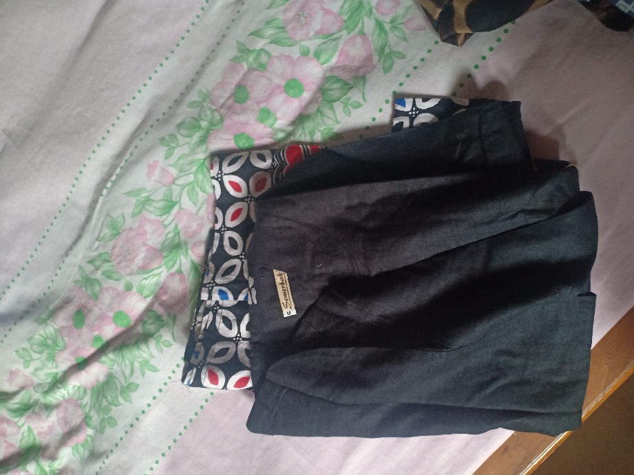 Blus Bunga Parang Kawung Atasan Baju Batik Wanita Modern.