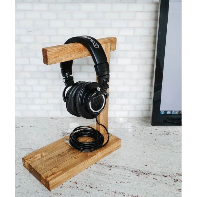 

gantungan_headset_kayu