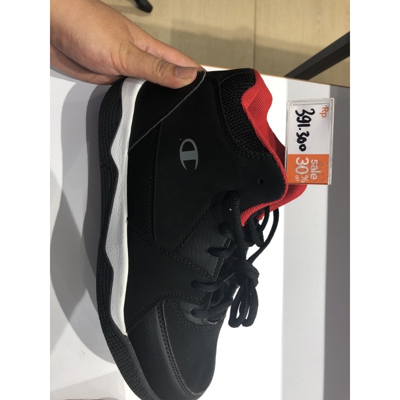 CHAMPION SEPATU PRIA DISKON 30%