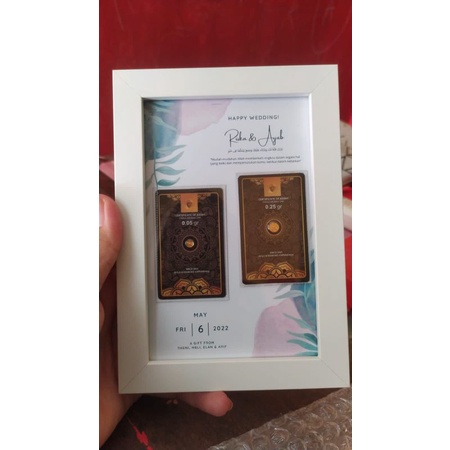 Gift untuk nikahan, lahiran, ulang tahun, wisuda dengan minigold atau antam + frame (custom design)