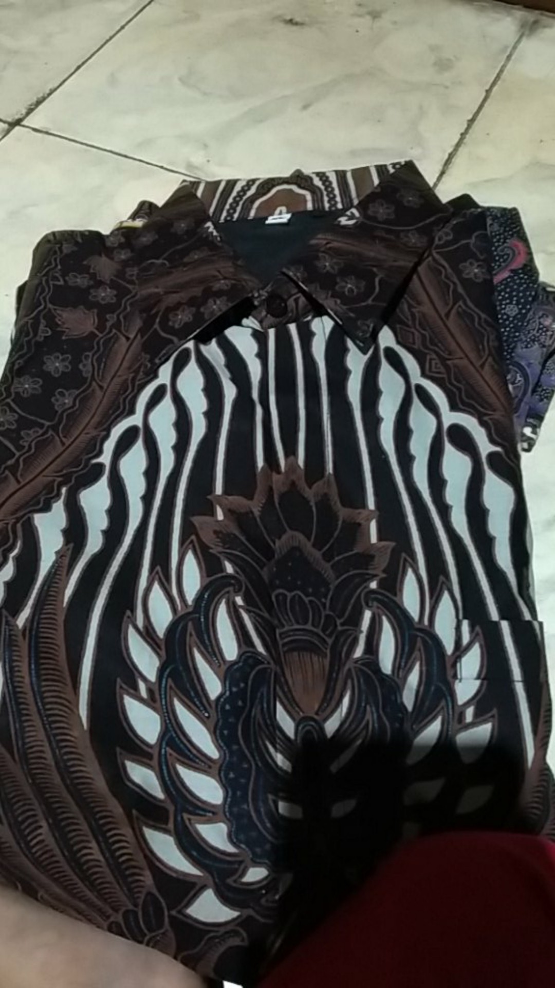 Devandra Kemeja Batik Solo Lengan Panjang Bahan Katun Halus Full Furing  By Batik Kanaya