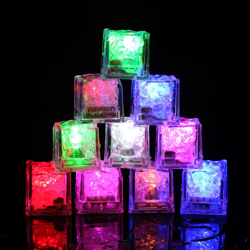 LED Ice Cube Flash Light Glowing Ball Party Bar Wine Glass Supplies / Wedding Festival Christmas Decoration Color Changing Lamp