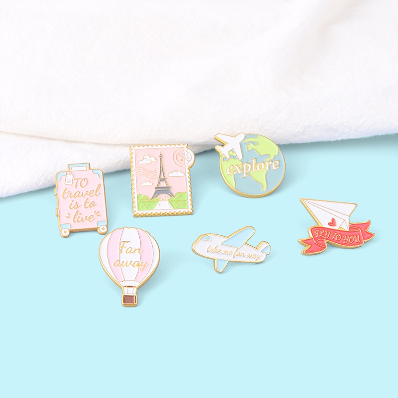 Bros Pin Enamel Desain Kartun Travel Bahan Metal Untuk Hadiah