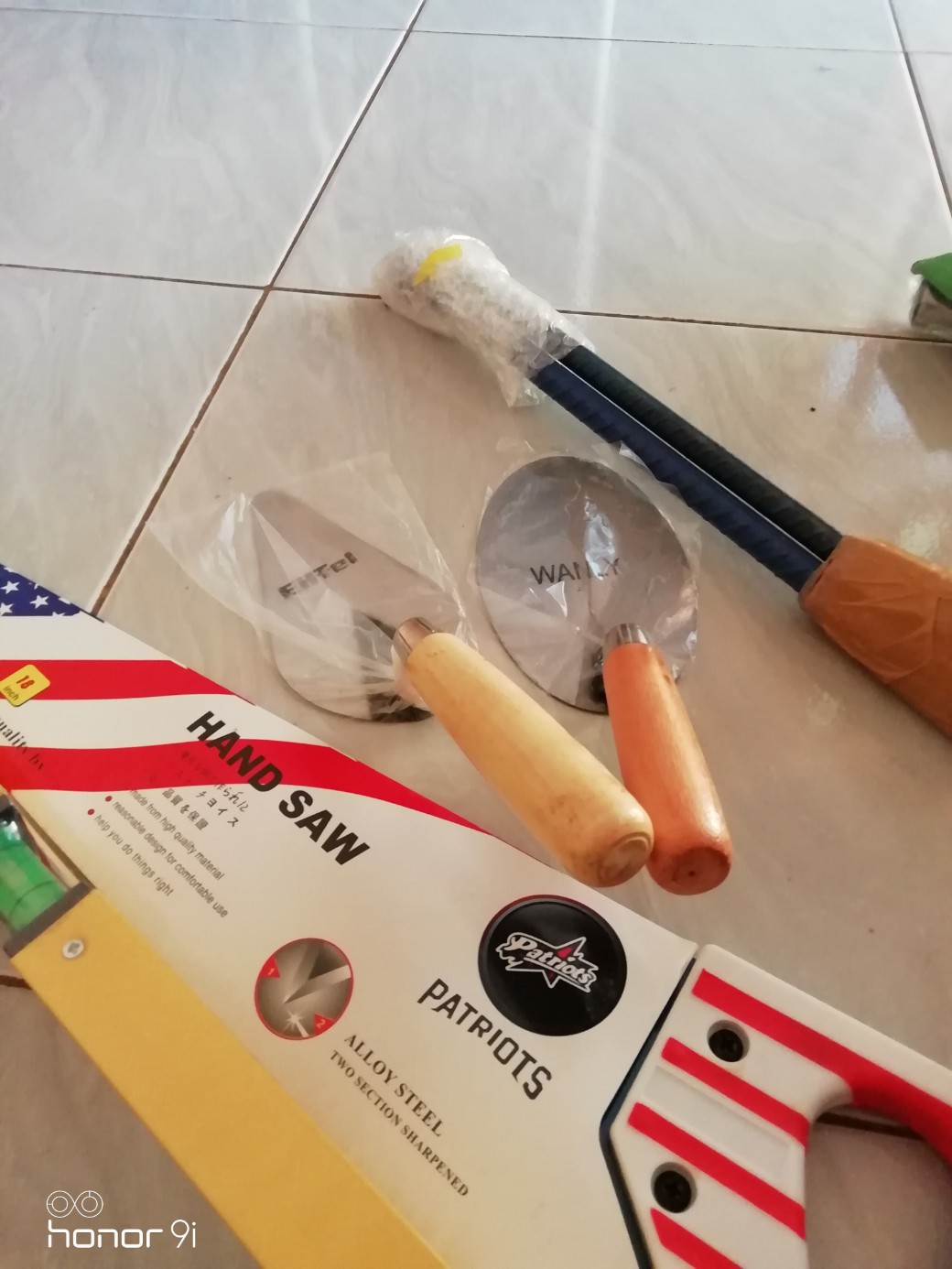 Sendok Tembok Semen Lancip 6” 6 Inci Eiffel / Sendok Aduk Semen