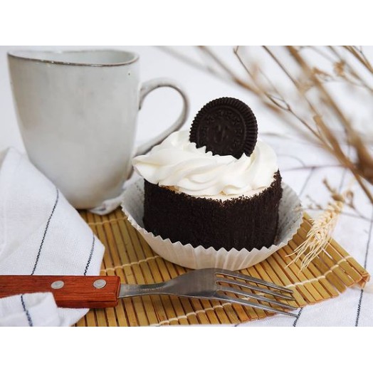 

Kue Ulang Tahun Black Forest Roll Oreo - Mini Cake