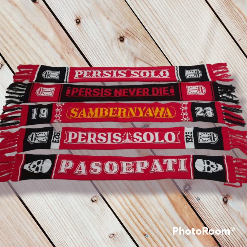 Syal rajut bola persis solo pasoepati laskar sambernyawa persib bandung arema malang persebaya surab