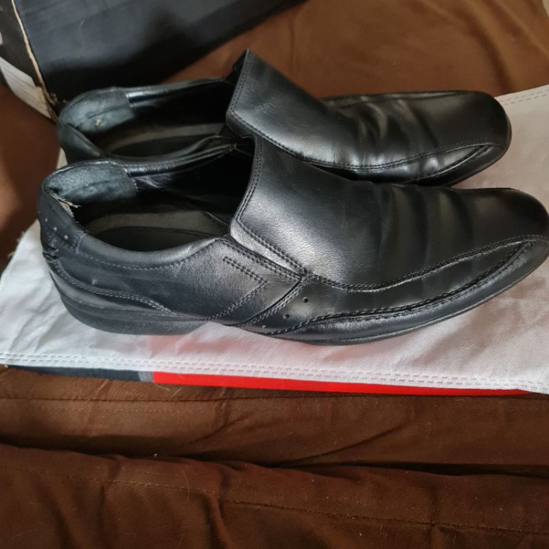 Sepatu Hush Puppies pantofol pria original preloved