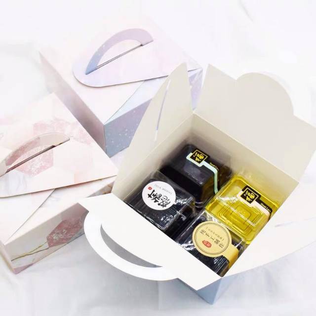 Box tenteng  kue hantaran | kotak kue klapetart/ mooncake / kue ulang tahun flower gift box ok