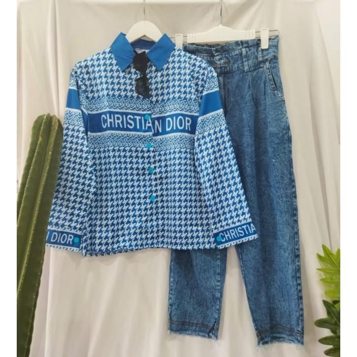 SETELAN JEANS KEMEJA WANITA KEKINIAN
