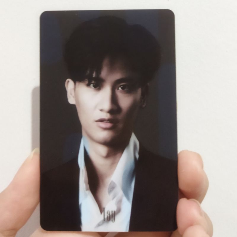 PC Set Signature Tay Newwie Close Up Standing GMM