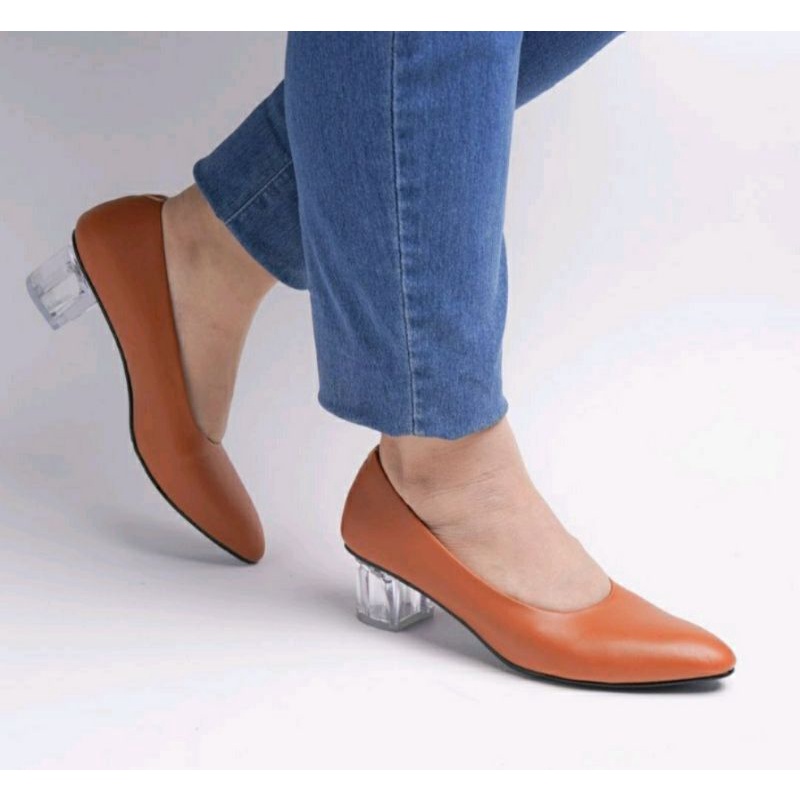 OXFORD Hak Kaca Big Size 41-45 / Higheels Sepatu Kerja Wanita Cewek Formal Kerja Ukuran JUMBO Kulit / Sepatu Heels Kaca Euro JUMBO Mewah Krem Besar Banget, 44