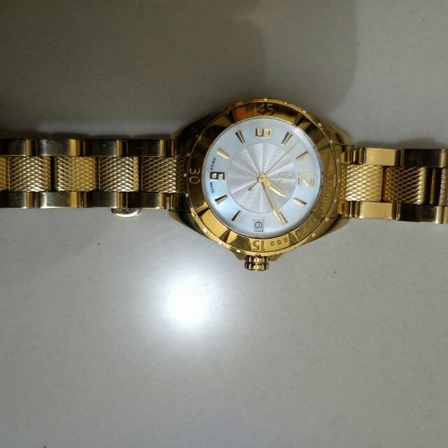 Jam Tangan Guess GC Swiss Made
