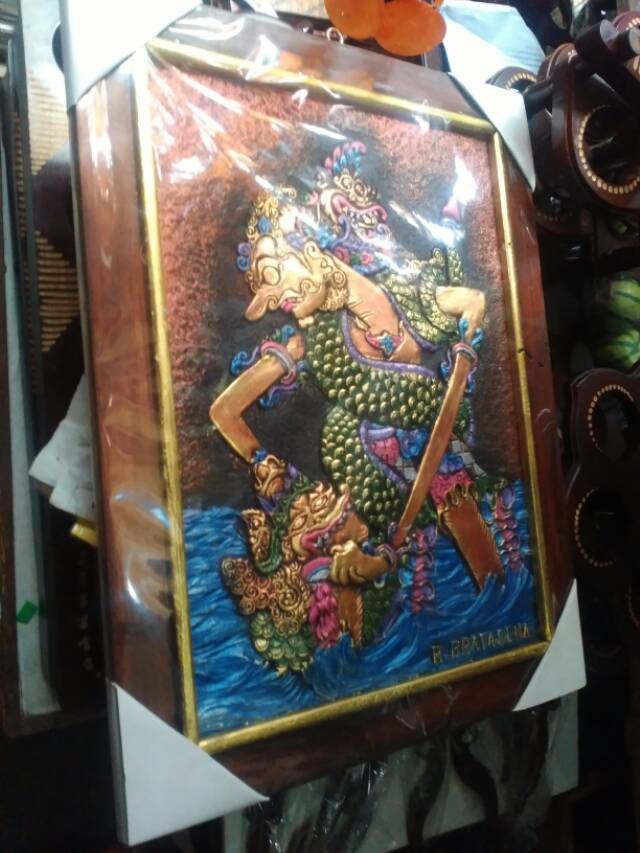 TERMURAH! Lukisan Timbul 3D Relief Gambar Wayang Raden Bratasena 42x32 cm Dekorasi Souvenir Jogja