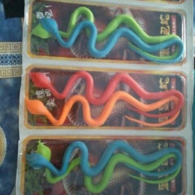  Mainan  ular  karet  Shopee Indonesia