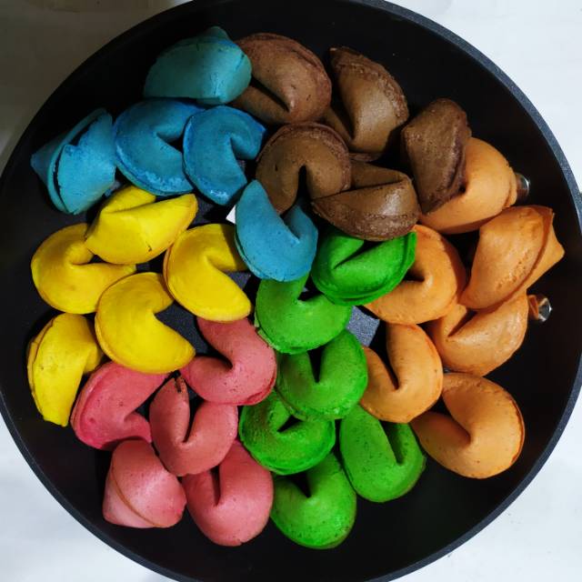 

Fortune cookies warna 10 pcs