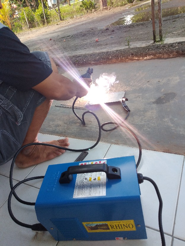 Mesin Las Rhino 450watt 120a Power 900watt