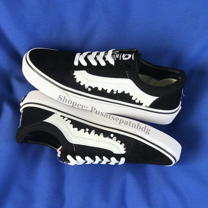 Vans Oldskool Black White Misfits - Sepatu Vans Oldskool Hitam Putih