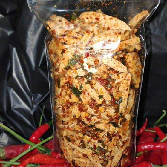 

Basreng stik Bumbu Basah Daun jeruk/Basreng pedas 85 gram murah