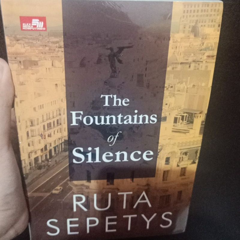 Ruta Sepetys - The fountain of silence