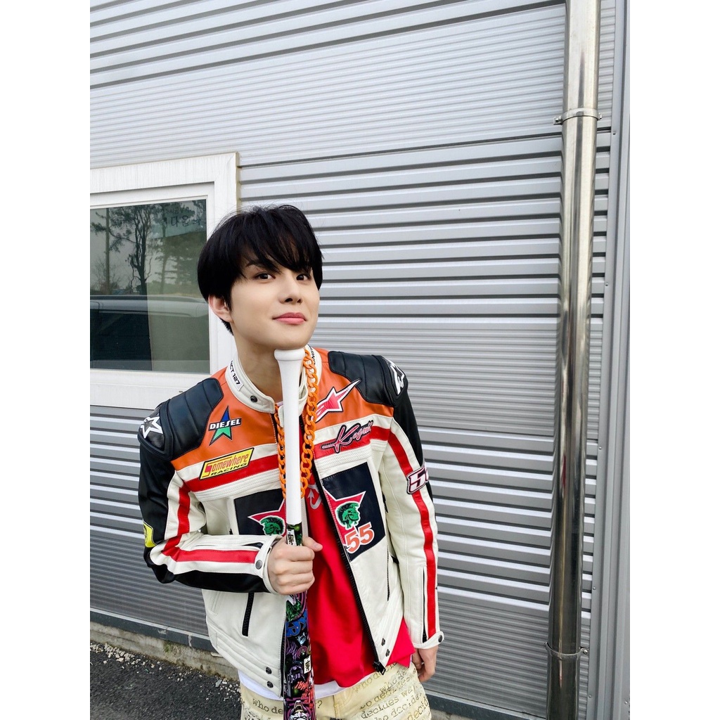 PC Jungwoo hehet 1st player NCT 127