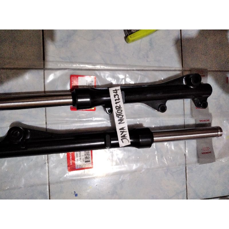 As Shock + Tabung depan BEAT FI Vario 125 dan 150 Scoopy injeksi dan Spacy fi original Honda