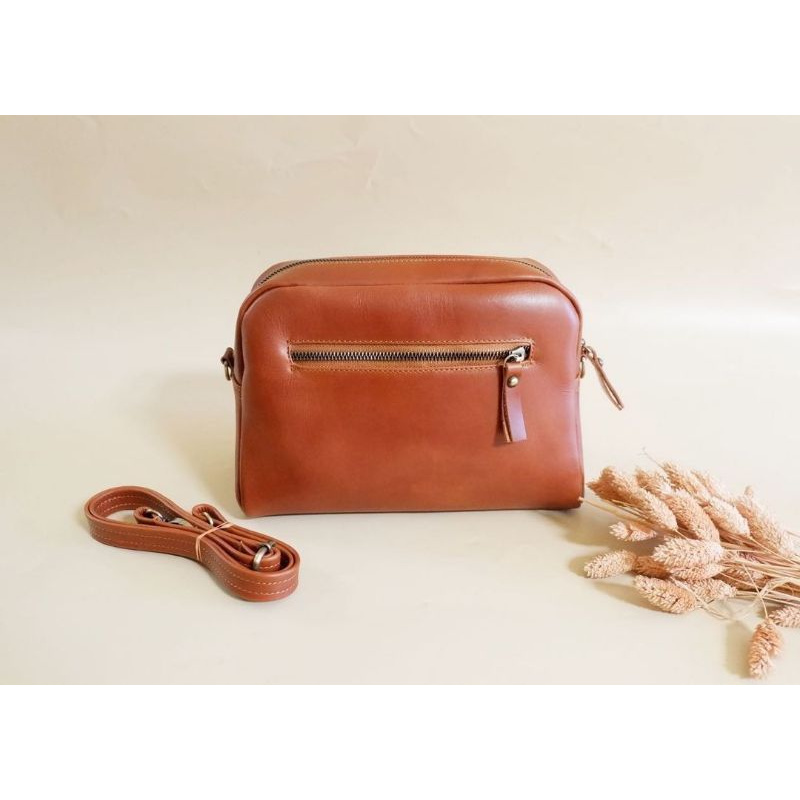 Tas Hand Bag Pria dan wanita asli kulit produk Garut