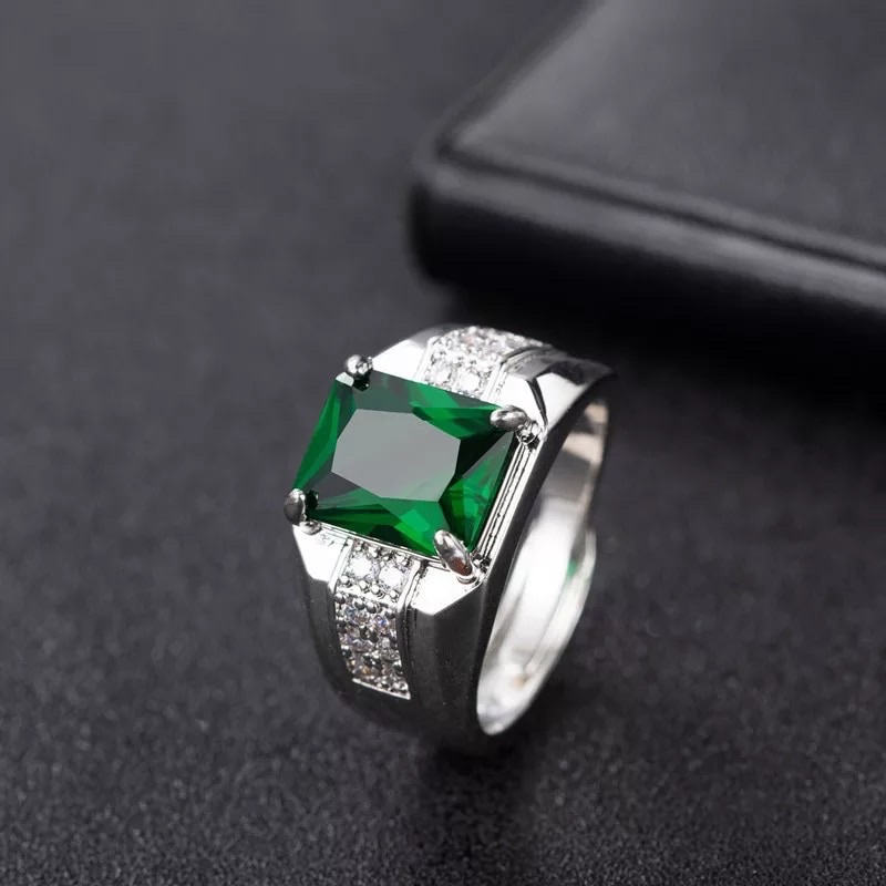 Cincin Casual Pria Akik Zamrud Hijau Emerald Green Ring Hitam 18 K Gold Filled dan Perak