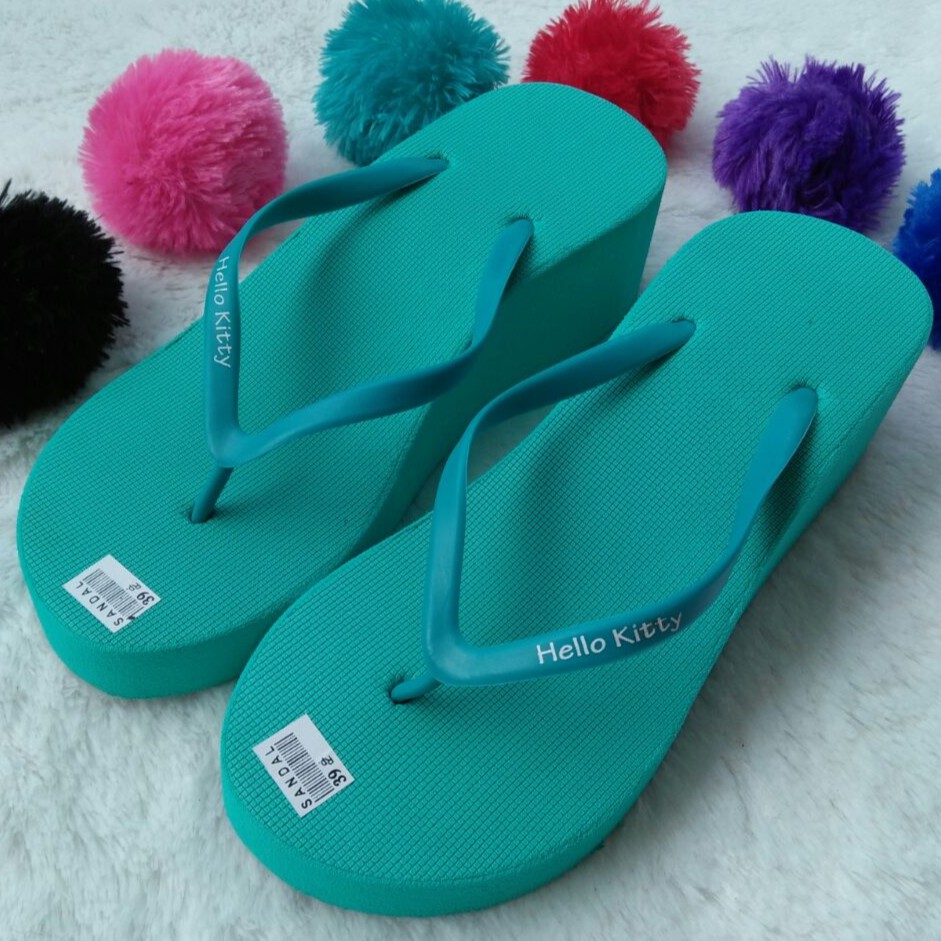 Sandal Wedges Spon Warna hijau tosca dengan jepit polos