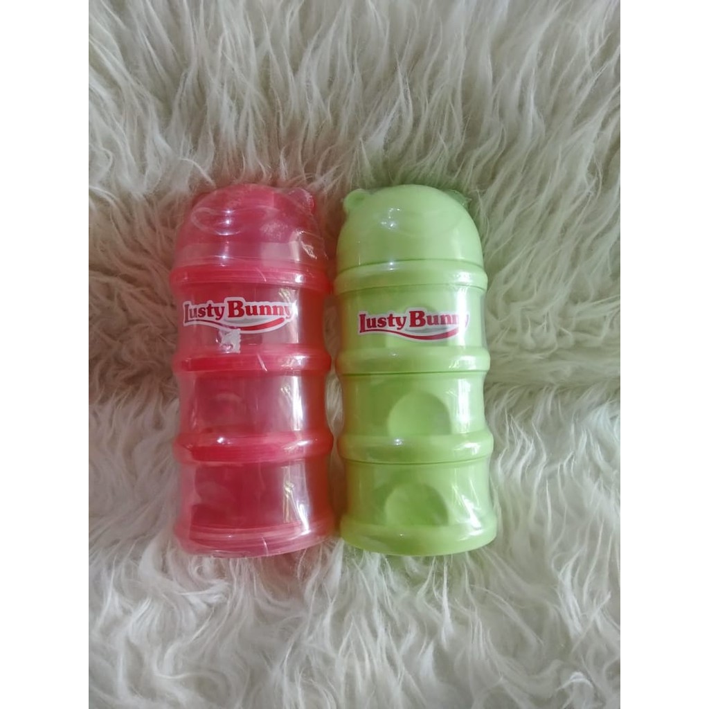 Training cup lusty bunny isi 3 / 4 , tempat susu formula, takaran susu formula