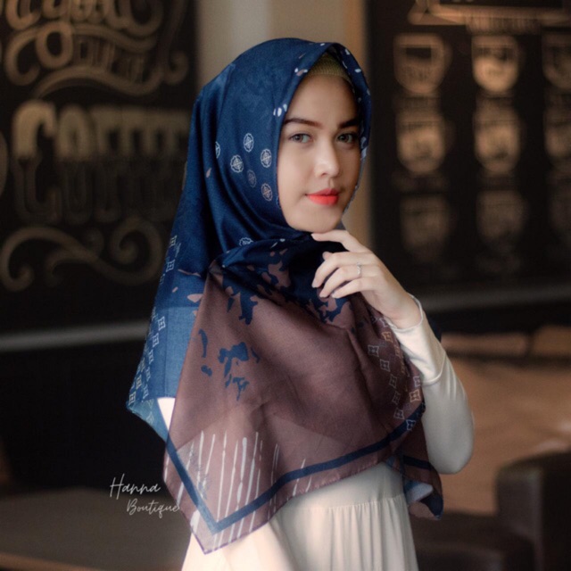 Hijab Printing Ukuran Syar’i 140x140cm