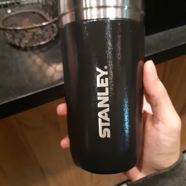 GRATIS KARTU STARBUCKS- STANLEY THERMOS BLACK EDITION
