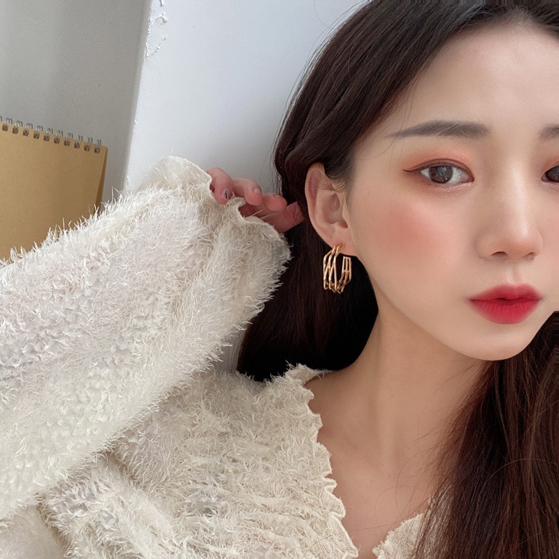 Anting Tusuk Asimetris Bahan Sterling Silver 925 Gaya Korea / Jepang Untuk Wanita