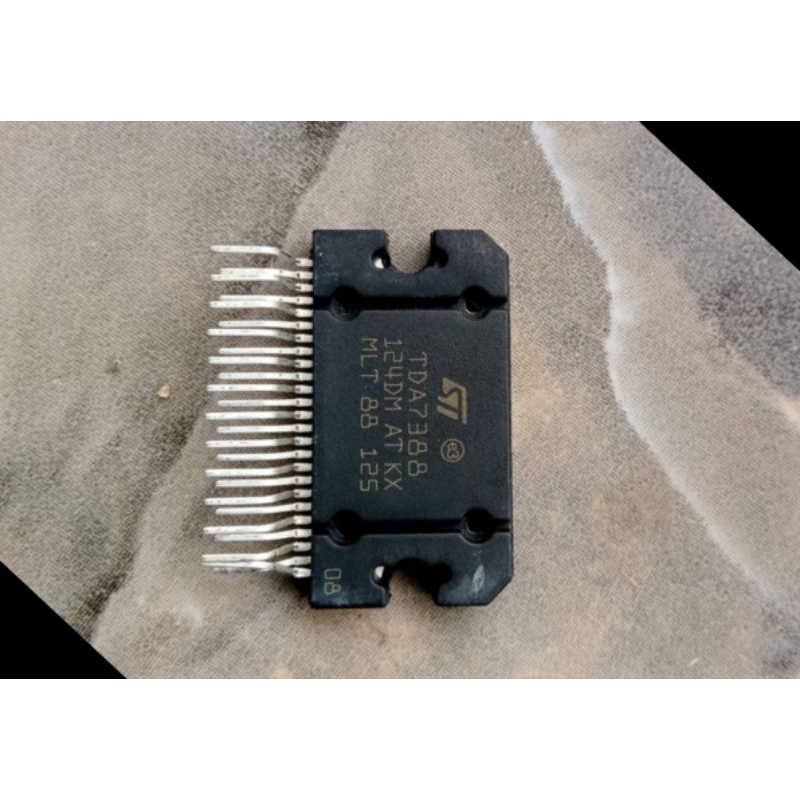 IC TDA 7388 TDA7388