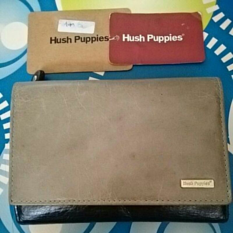 Preloved Dompet Hush Puppies