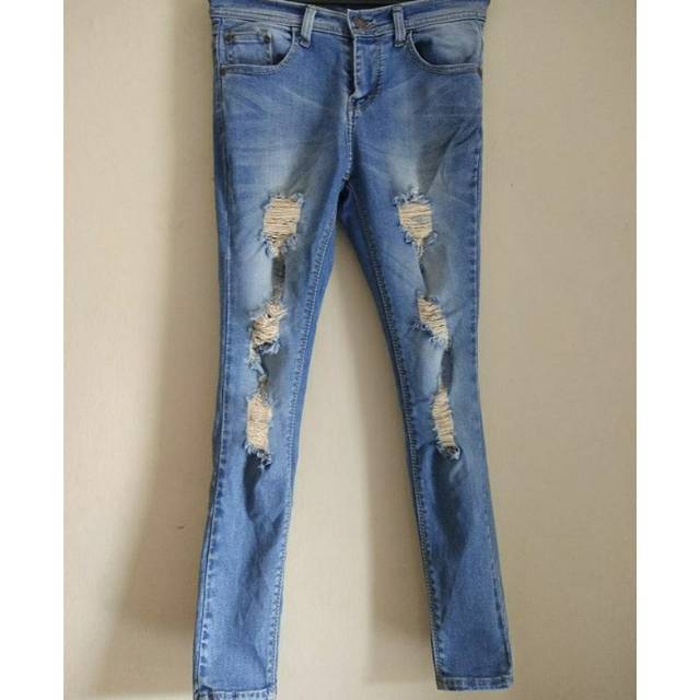 preloved ripped jeans