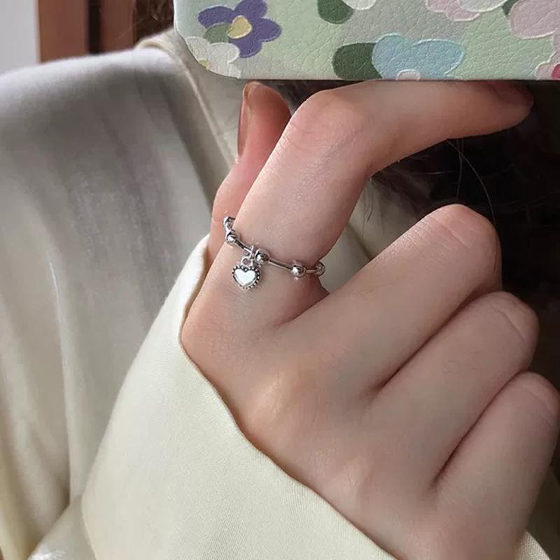 Cincin Dengan Liontin Bentuk Hati Model Korea/Retro/Baroque Untuk Wanita